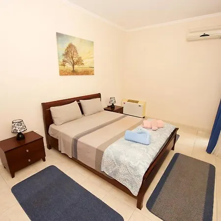 Apartamento House Of Roses Perivólion