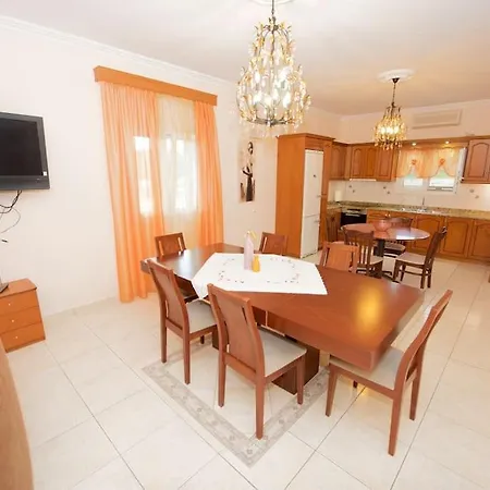 Apartamento House Of Roses *